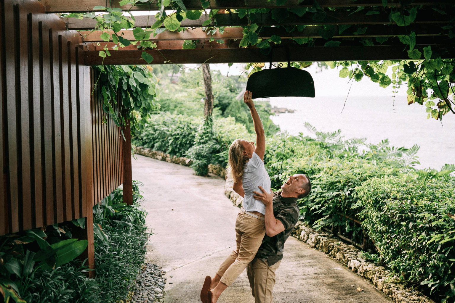 8 ponašanja zbog kojih žene ostaju: psihologija privlačnosti koju mnogi muškarci ne razumeju